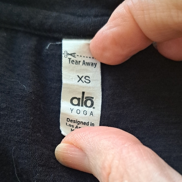 Alo Black Tank Top - Picture 2 of 5